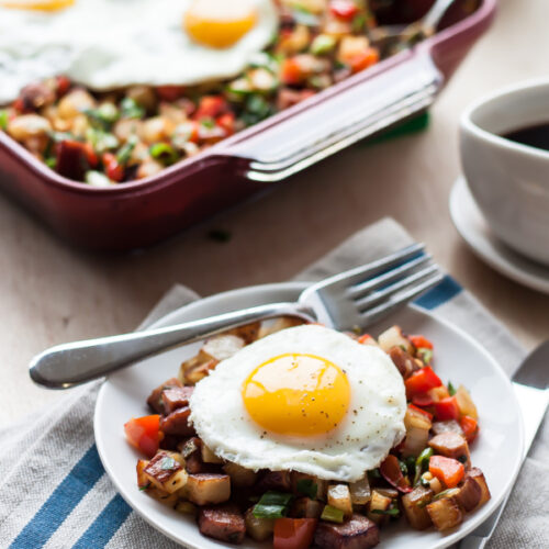 Bacon, Egg, and Potato Breakfast Skillet (+VIDEO) - The Girl Who Ate  Everything