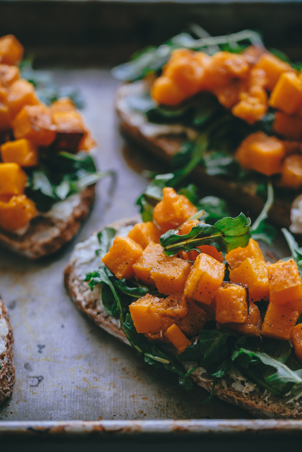 Butternut Squash, Arugula, and Roasted Garlic Goat Cheese Tartine - A ...