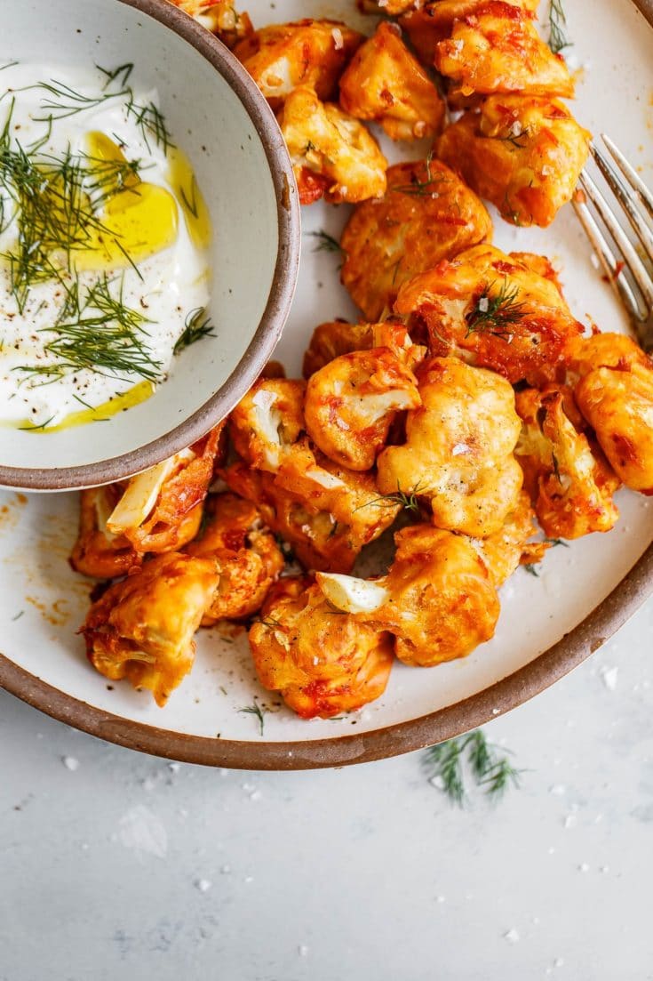 Buffalo Cauliflower (How to Make Buffalo Cauliflower Bites) - A ...