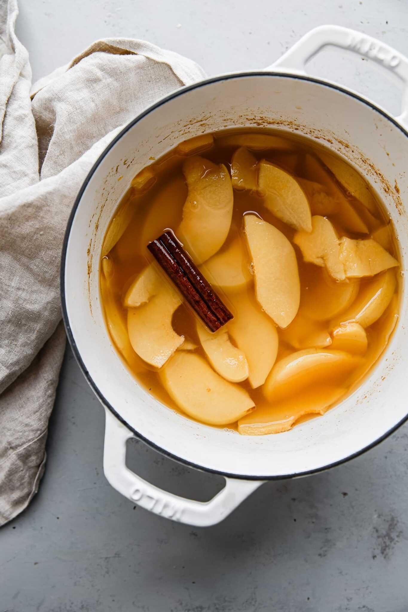 Simple Poached Quince [How to Cook Quince] A Beautiful Plate